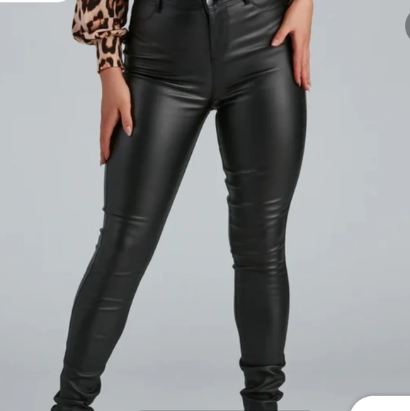 Universal Thread~Black Neutral Wax Coated High Rise Skinny Pants - Picture 1 of 16